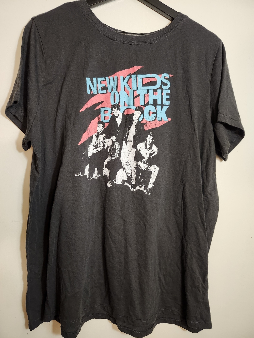 New Kids On The Block -Graphic Band Tee - Black